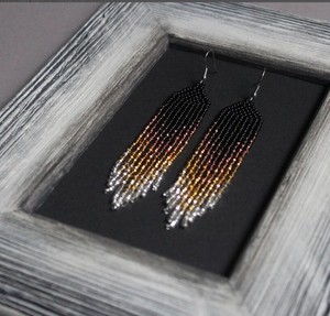 Pendientes de lujo de moda con cuentas doradas, pendientes de noche, pendientes largos dorados ombré, pendientes de cuentas de semillas, pendientes de borlas con cuentas - Product Image 1