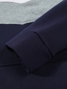 เสื้อฮู้ดสวมหัวสำหรับผู้ชายเสื้อสเวตเชิ้ตโลโก้ย้อมสีพื้นทำจากโพลีเอสเตอร์สำหรับฤดูหนาวดีไซน์แบบกำหนดเอง100% - Product Image 5