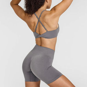 Conjunto Deportivo sin Costuras con Logotipo Personalizado, Pantalones Cortos Deportivos de Cintura Alta con Costura Interior de 4.5 Pulgadas y Sujetador Deportivo, Ropa Deportiva para Gimnasio, Yoga, Venta al por Mayor - Product Image 5