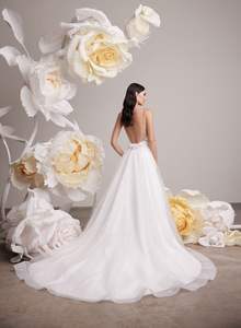 Magnifique robe de mariée de soirée sans manches, longueur au sol, en crêpe de lin, col en V, couleur blanche, robe de mariée glamour, robe sans manches, glamour - Product Image 2