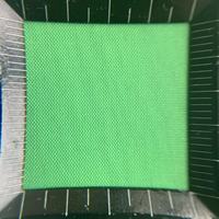 Tissu en taffetas de polyester lisse pour doublure de vêtements. Prix d'usine Taffetas de polyester pas cher 68D.
