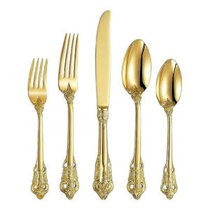 Lujoso juego de cubiertos de 5 piezas Acabado brillante Negro pulido con asas inspiradas en Jockey para hogares y eventos modernos - Product Image 2