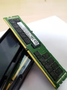 ขายร้อน Sam Sung SKhynix MT 32GB RAM ปริมาณมากสต็อกโรงงานขายส่งราคา 2Rx4 DDR4-2933-เวิร์คสเตชั่น
