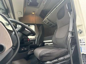 Meilleure Offre aux Enchères : Camions d'occasion 2019 X-F 460 SpaceCab Retarders 4x2 Euro6 à vendre - Product Image 2