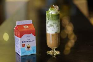 Crema de cobertura no láctea de alta calidad al por mayor OEM HALAL Toffee caramelo postre crema 500G para café y té con leche comida - Product Image 2