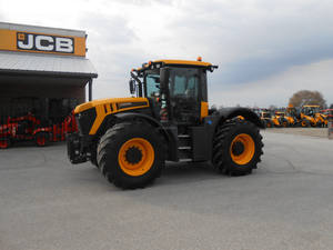 Tracteur agricole d'occasion JCBB Fastrac 4220 4x4 avec moteur FPT 230 CV, transmission par engrenages, composants principaux : pompe et boîte de vitesses - Product Image 3