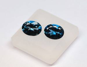 พลอยบุษราคัมสีฟ้าธรรมชาติลอนดอนสีน้ำเงินเข้มอัญมณีบุษราคัมรูปไข่คู่ทรงหลวมเหลี่ยมเพชรพลอยหินสีฟ้าลอนดอนของขวัญสำหรับเธอ - Product Image 3