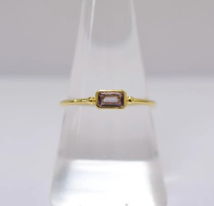 Bague minimaliste plaquée or 14 carats S925 personnalisable avec améthyste rose naturelle pour vente au détail OEM et ODM - Product Image 1