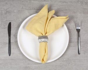 Servilletero de plástico de vidrio Añada un toque elegante a su mesa de comedor Reuniones familiares diarias Una gran decoración de mesa - Product Image 3