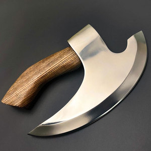 Vente en gros personnalisé de haute qualité OEM ODM service conçu Viking forgé à la main multi-outils hache à pizza avec gaine en cuir hache à pizza - Product Image 1