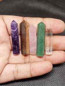 UDGEMS Lápiz de piedras preciosas naturales Varita curativa de cristal Punto pulido para la fabricación de joyas 5-8mm Colores mezclados - Product Image 3