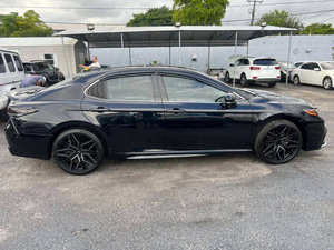 Toyota Camry XSE 2022 usado en buen estado - Product Image 3