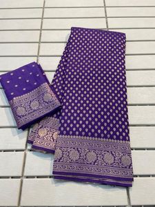 Hoge Kwaliteit Bollywood Stijl Fancy Sari Met Stijlvolle Pallu Voor Moderne Look Met Bijpassende Blouse Verkrijgbaar Tegen Exportprijzen - Product Image 6