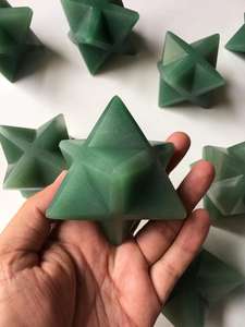 Vente en gros Aventurine verte en cristal naturel sculpté, étoile Feng Shui Merkaba manifestant l'énergie Reiki semi-précieuse - Product Image 4
