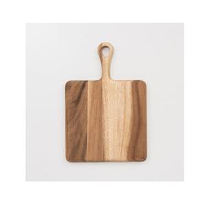 Planche à découper en bois avec des accents de grainure attrayants offrant un soutien stable pour une préparation culinaire cohérente - Product Image 6