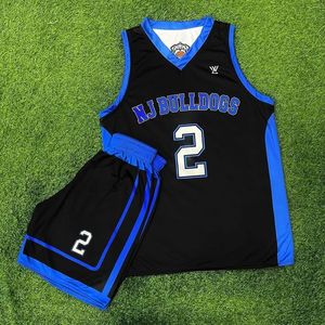 Uniformes de basket-ball en polyester 100% personnalisés Conception respirante pour équipes et joueurs Uniformes de sublimation - Product Image 3