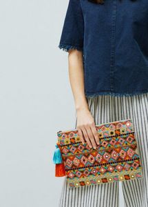 REGALOS BORDADO BOLSAS ÚNICAS MEJOR Estilo bohemio Bordado Trabajo Mano Embrague Monederos Bolsos Diseño elegante Forro al por mayor - Product Image 3