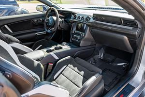Mustang Shelby GT500 Heritage Edition 2022, Motor V8 Supercargado de 760 hp, Paquete de Pista de Fibra de Carbono - Product Image 6