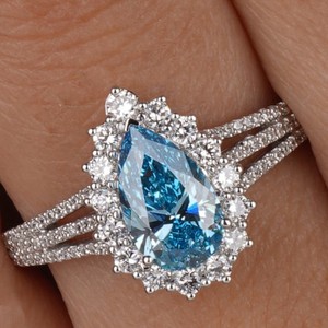 2025 <b>Fine</b> Jewelry Original Eternity Wedding Pear Cut Diamond <b>Fine</b> <b>Rings</b> IGI Certified VVS Moissanite Diamond <b>Ring</b> for Women - Product Image 6