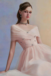 2025 Automne Tendance Chaude Élégante Robe De Soirée Rose Blush avec Embellissements De Cristal Chic OEM Vêtements De Mariage Du Vietnam - Product Image 2