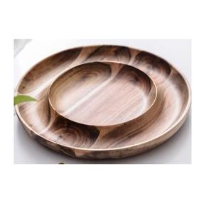 Plateau de service en bois minimaliste moderne avec poignée dorée, disponible en différentes tailles pour servir des collations, des fruits et de nombreux autres articles - Product Image 4