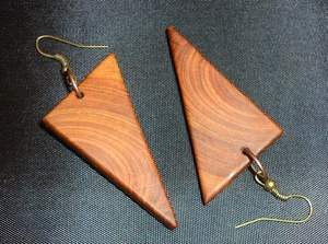 Boucles d'oreilles en bois élégantes de style rétro vintage Conception de goutte à coupe creuse pour les mariages - Product Image 5