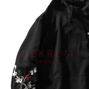 เสื้อฮู้ดปักลายสำหรับผู้หญิง ฤดูหนาว พร้อมโลโก้ด้านหน้า สีและโลโก้ปรับแต่งได้ ระบายอากาศได้ดี แขนยาว สไตล์สตรีทแวร์ - Product Image 2