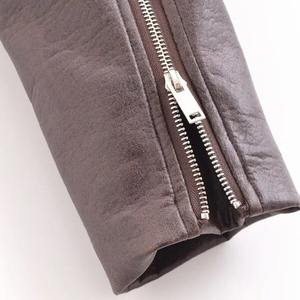 Chaqueta de Motociclista Unisex Personalizada de Cuero Genuino, Abrigo Informal de Invierno para Hombre con Cremallera y Solapa, Estilo Cargo ODM - Product Image 6