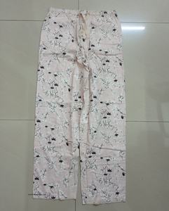 Conjunto de pijama de manga larga con estampado de pantalla supersuave de algodón 100% y parte inferior sólida para damas jóvenes, conjunto de ropa de dormir para mujer - Product Image 4