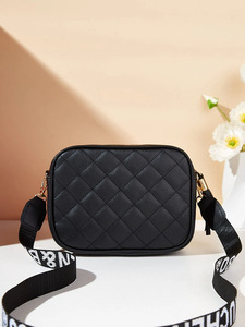 Sac à bandoulière matelassé en <span class=keywords><strong>cuir</strong></span> mini carré personnalisé avec logo pour hommes et femmes, idéal pour <span class=keywords><strong>appareil</strong></span> <span class=keywords><strong>photo</strong></span> - Product Image 3
