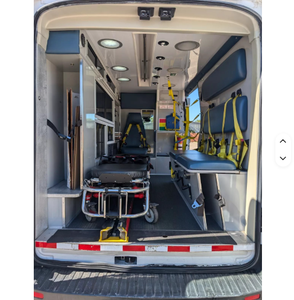 Transit 2016 d'occasion en excellent état, moteur essence 3.7L V6, type ICU, ambulance clinique entièrement équipée - Product Image 5