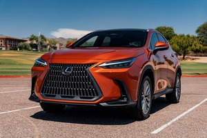 Usado 2019 LXE/ US NX 450H SUV de 5 plazas con opciones de conducción a la izquierda y a la derecha - Product Image 2