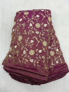 Tissu en viscose pure de qualité supérieure-Matériau transparent doux et léger, parfait pour les drapés, les vêtements de mode - Product Image 3