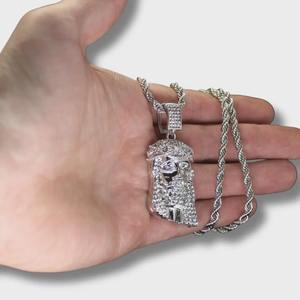 Pendentif Jésus en acier inoxydable de qualité supérieure plaqué rhodium, style hip-hop glacé avec moissanite, accessoires de mode unisexe disponibles - Product Image 3