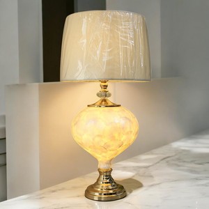 Vente chaude De Luxe Double Lumières Lampes De Bureau Mother Pearls 026 E27 Tambour De Montage En Métal Simple Corps En Verre Lampes De Table Électriques - Product Image 3