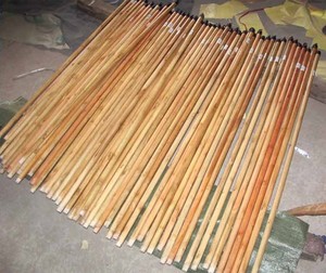 Manche de balai en bois prix d'usine du Vietnam pour l'exportation - Product Image 2