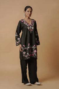Kurta de algodón de trabajo Arri de Cachemira tradicional para mujer negro con bordado Multicolor estilo indio pakistaní para fiestas de verano - Product Image 3