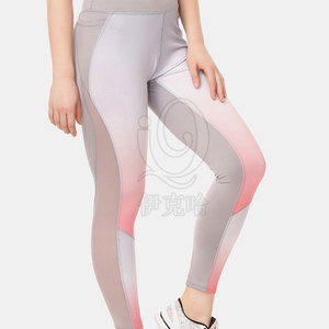 Vente en gros de leggings pour femmes fabriqués dans les meilleurs matériaux Offre Spéciale le plus récent style de leggings pour femmes fabriqués au Pakistan - Product Image 3