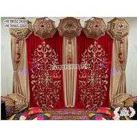 Magnifiques toiles de fond et draperies décoratives pour Mehndi et Maiya, décor de scène Sangeet avec draperies Zari, superbes décors de mariage pour scène.