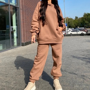 Dernière conception du fabricant Ensemble de vêtements pour femmes 100% couleur unie avec logo sur le devant - Product Image 6