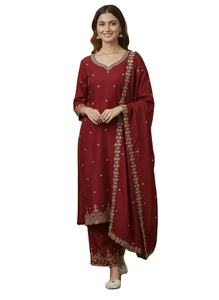 Parfait pour les occasions festives, les soirées ou les événements. Tenue sur mesure de style Salwar Kameez, confortable et élégante pour femmes. - Product Image 1