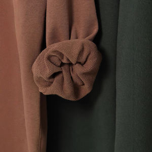 Sudadera de cuello redondo con logotipo personalizado, color y diseño para mujer, ropa de calle, tela transpirable, sudaderas con jersey para todas las estaciones - Product Image 5