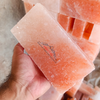 Briques de sel naturel de l'Himalaya Rose Qualité supérieure Certifié ISO Purification de l'air Contrôle de l'humidité Sculpté Motif de fleurs Feng Shui