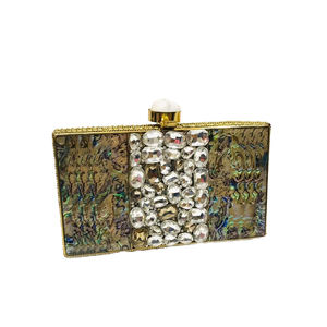 Artisan Handcrafted Luxury Evening Clutch Bag Designer incarnant l'élégance avec des pierres de cristal en laiton et nacre - Product Image 1