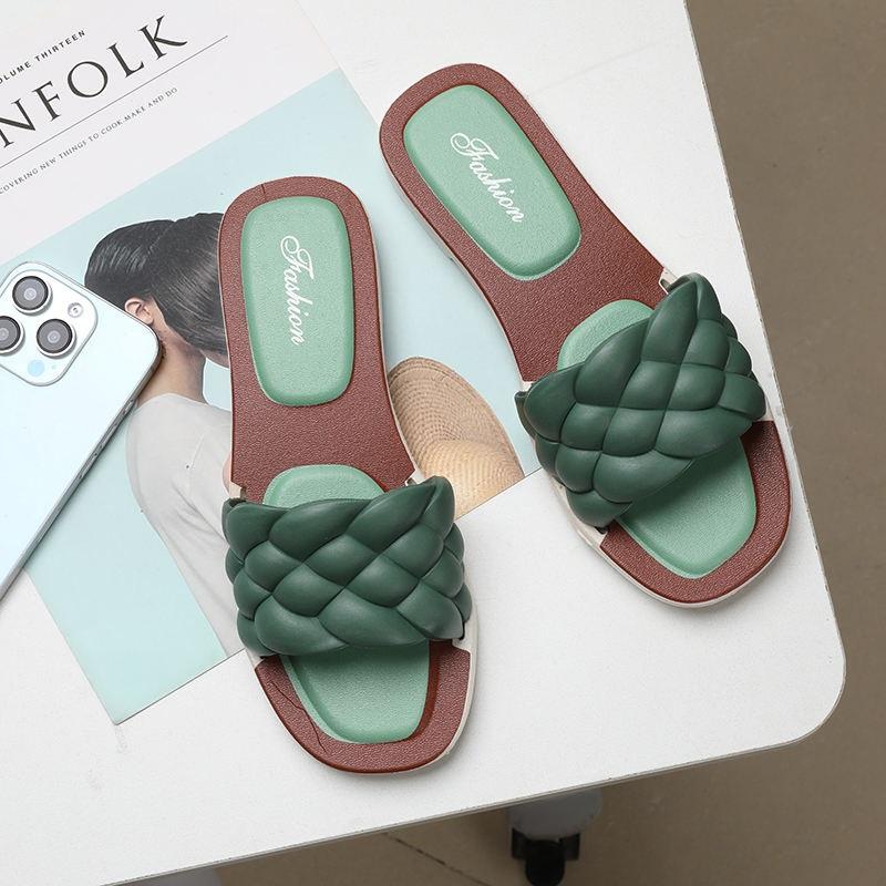 สีเขียว