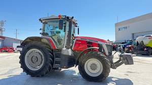 รถแทรกเตอร์การเกษตรสำหรับงานหนัก Massey Ferguson MF 8S.305 ปี 2024 กำลัง 305 แรงม้า พร้อมระบบเกียร์ CVT แบบ Dyna-VT สำหรับการทำฟาร์มขนาดใหญ่ - Product Image 5