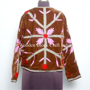 Chaqueta Corta Suzani de Terciopelo Bordado 100% Calidad, Estilo Boho, Clásica y Elegante, Superventas 2025 - Product Image 5