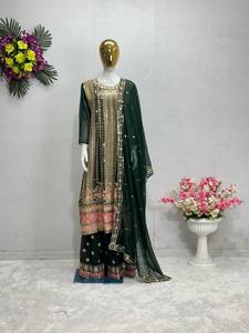 เสื้อเย็บปักถักร้อยนักออกแบบลำดับทำงานกับ Sharara - Product Image 5