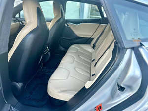 Tesla Model S 2015 en Perfecto Estado - Product Image 3