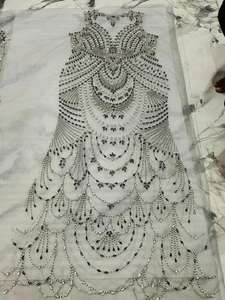 Meilleur prix 100% Polyester tissu perlé de luxe avec Zircon fait à la main fournisseur indien vêtements faisant tissé et motif de maille - Product Image 2